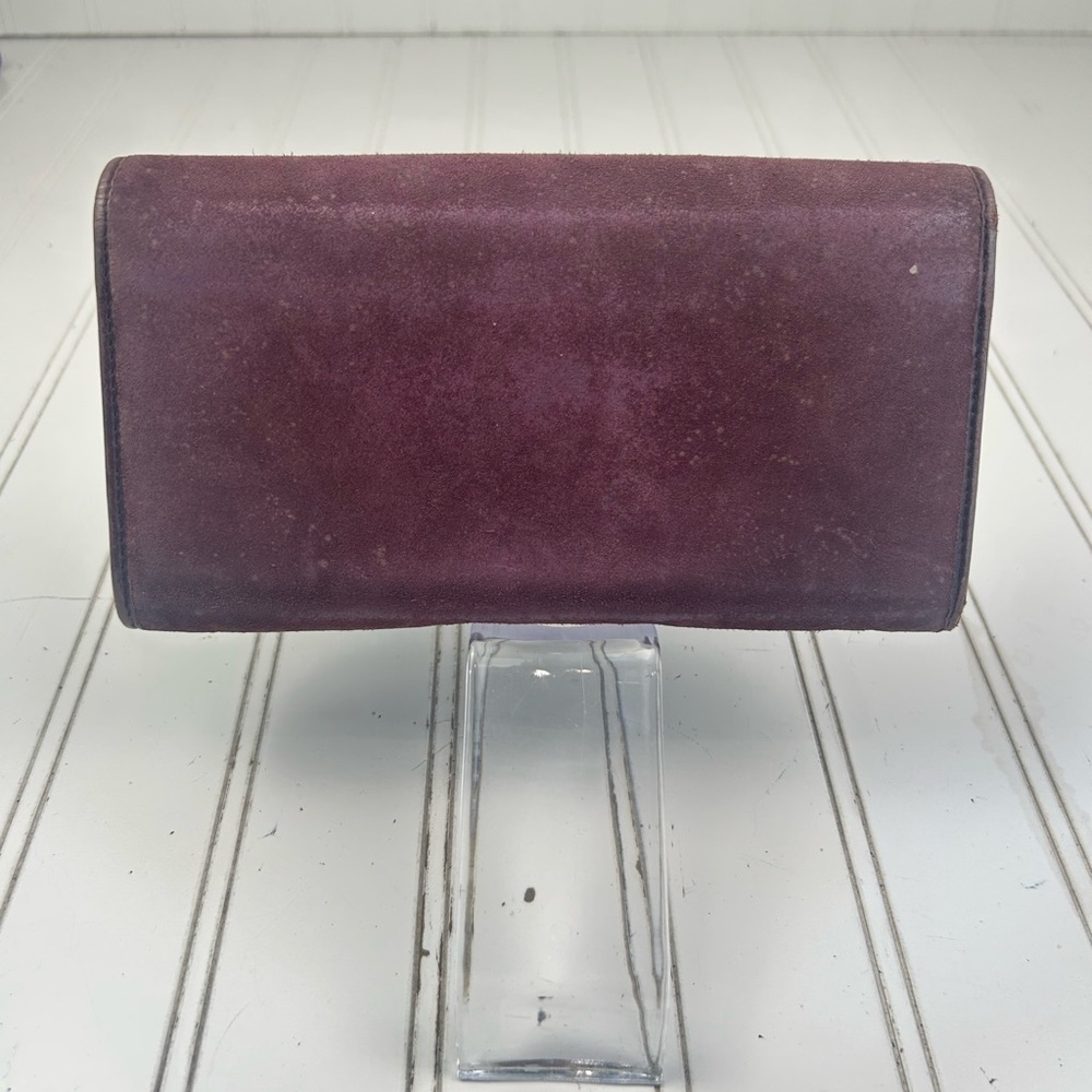 Women's Gucci Burgundy Red Suede Wallet with Gold Hardware - Picture 5 of 10